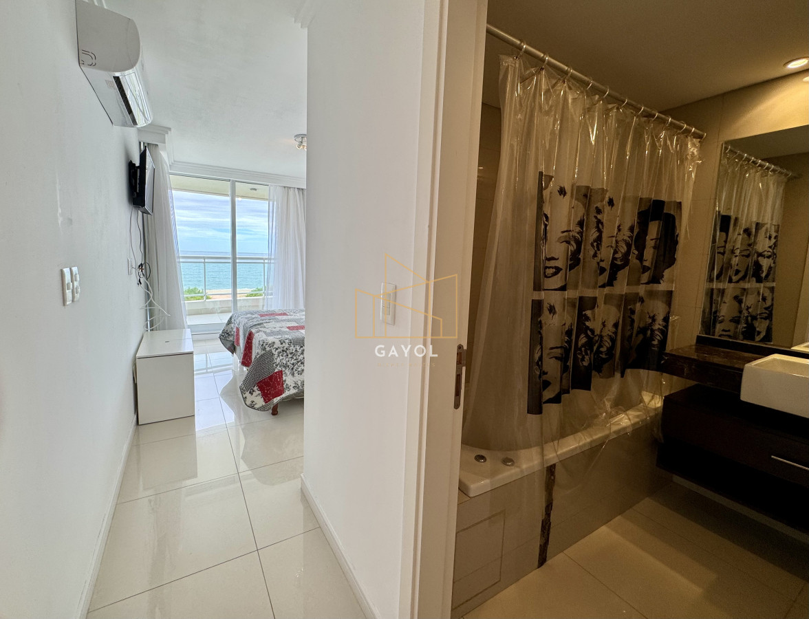 Apartamento ID.569 - Apartamento, 3 dorm + dep, Punta del Este, Mansa, Venta y Alquiler