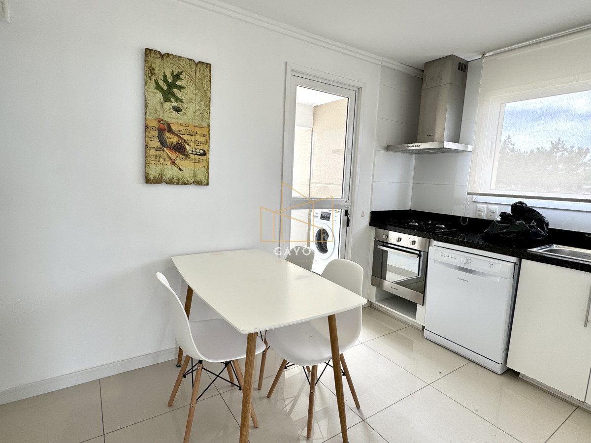 Apartamento ID.569 - Apartamento, 3 dorm + dep, Punta del Este, Mansa, Venta y Alquiler