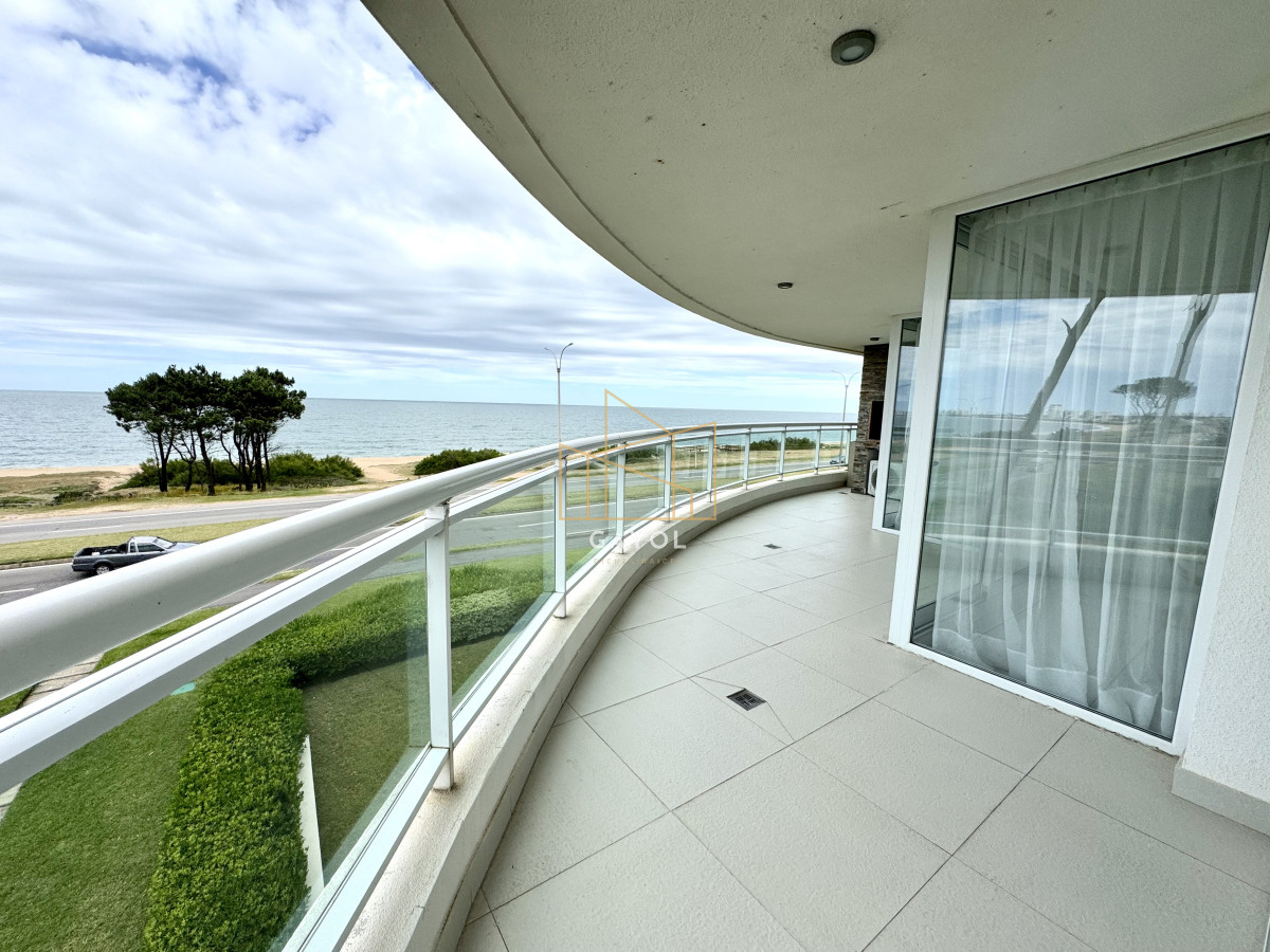 Apartamento ID.569 - Apartamento, 3 dorm + dep, Punta del Este, Mansa, Venta y Alquiler
