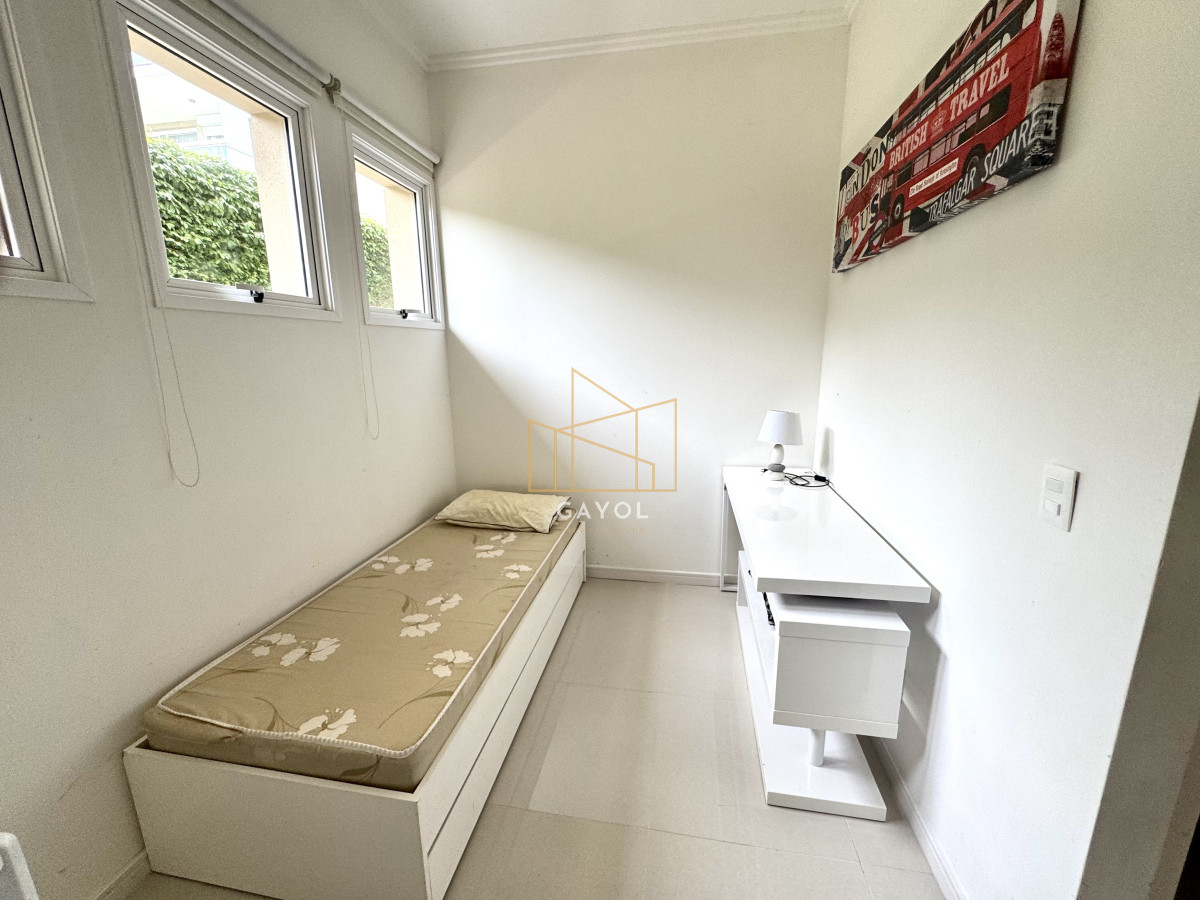 Apartamento ID.569 - Apartamento, 3 dorm + dep, Punta del Este, Mansa, Venta y Alquiler