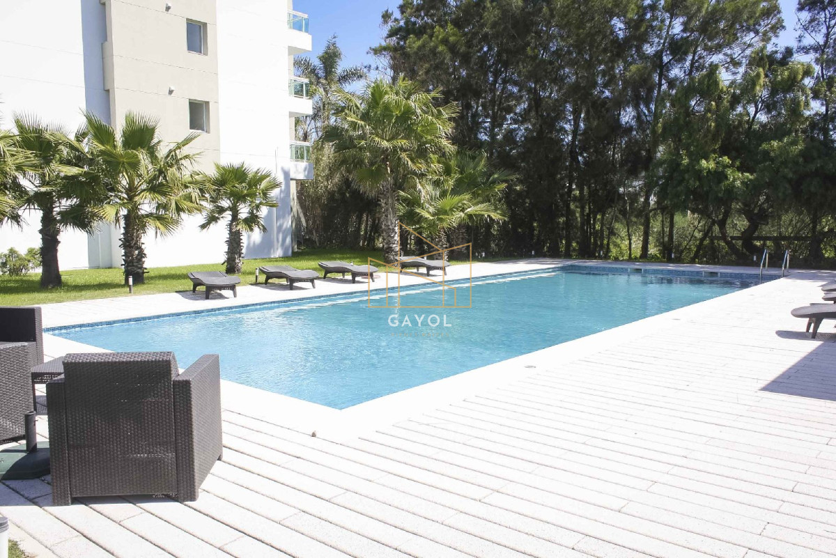 Apartamento ID.569 - Apartamento, 3 dorm + dep, Punta del Este, Mansa, Venta y Alquiler