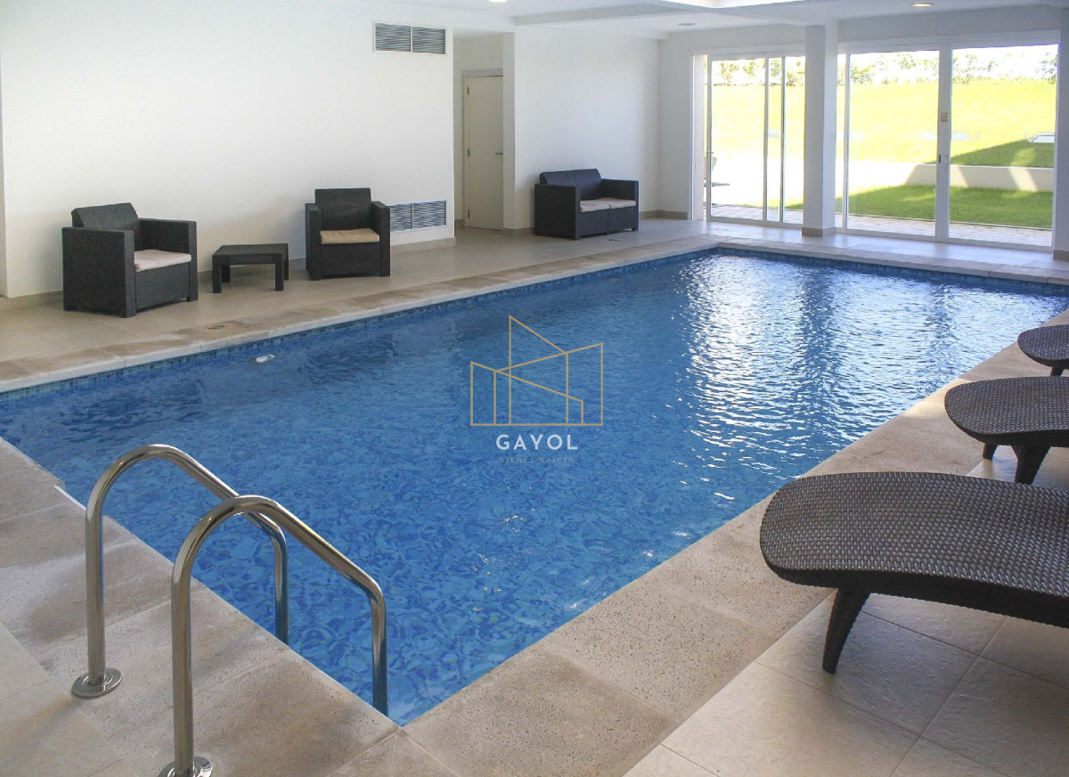 Apartamento ID.569 - Apartamento, 3 dorm + dep, Punta del Este, Mansa, Venta y Alquiler