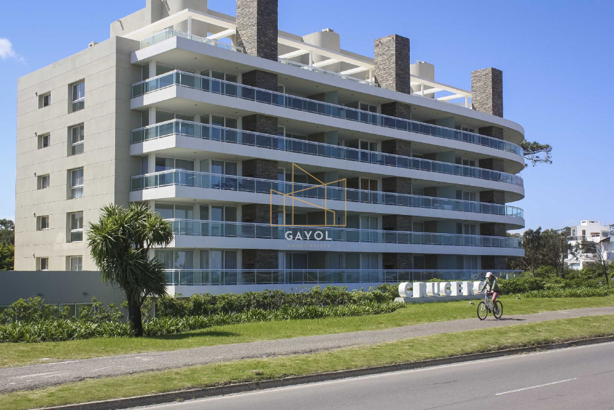 Apartamento ID.569 - Apartamento, 3 dorm + dep, Punta del Este, Mansa, Venta y Alquiler