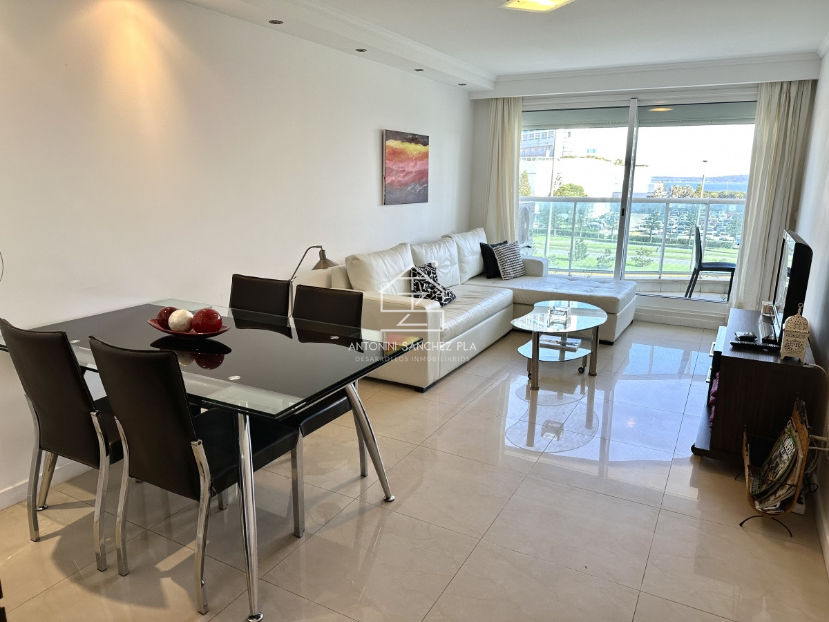 Apartamento ID.3961 - Apartamento, 2 y medio dorm, Punta del Este, ALQUILER