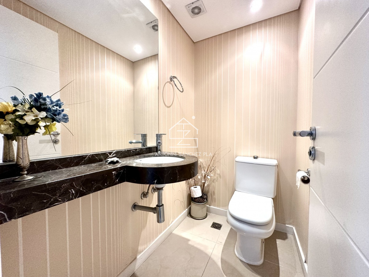 Apartamento ID.3961 - Apartamento, 2 y medio dorm, Punta del Este, ALQUILER