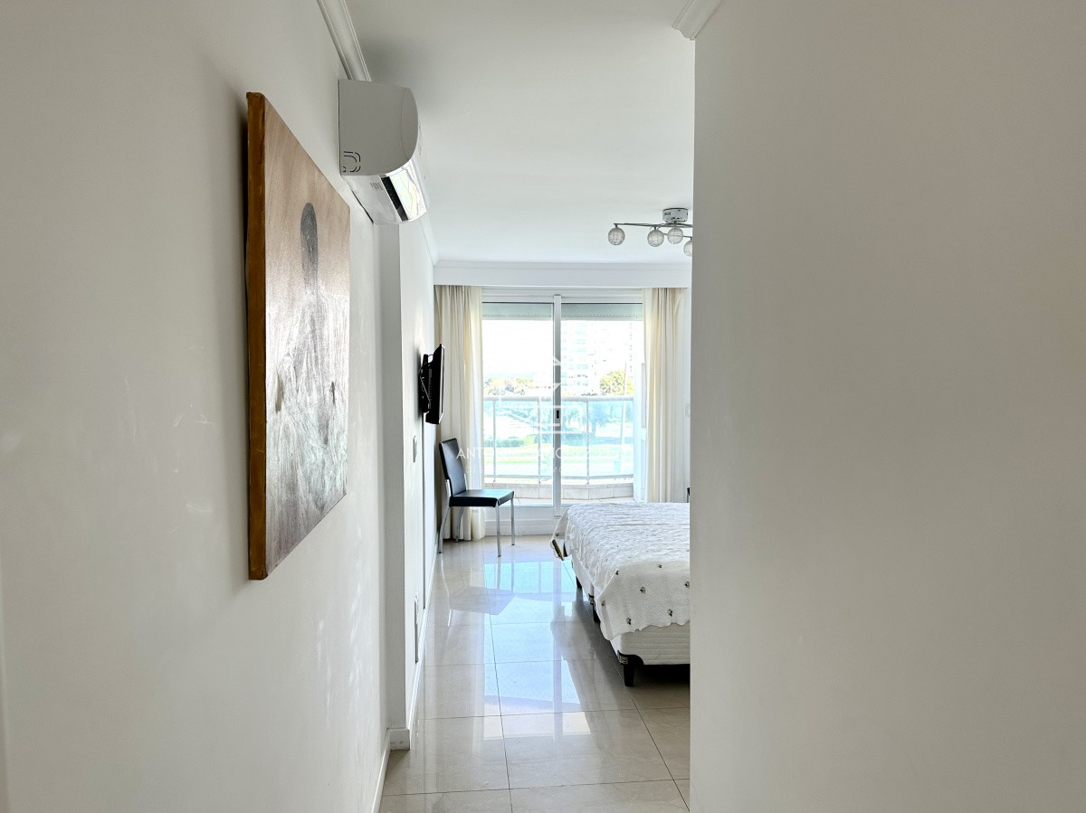 Apartamento ID.3961 - Apartamento, 2 y medio dorm, Punta del Este, ALQUILER