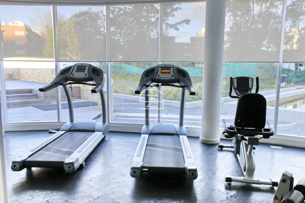 Apartamento ID.3961 - Apartamento, 2 y medio dorm, Punta del Este, ALQUILER