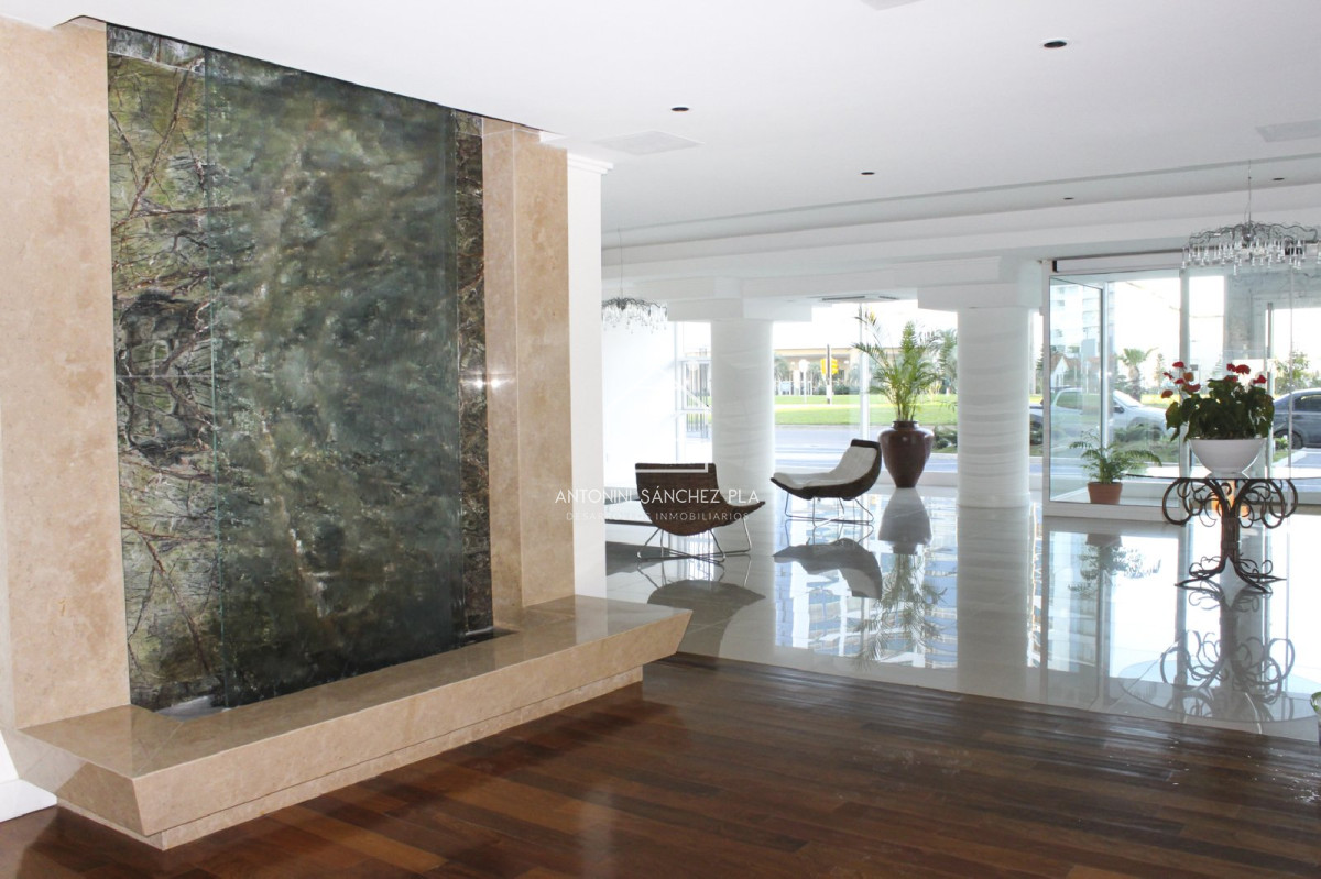 Apartamento ID.3961 - Apartamento, 2 y medio dorm, Punta del Este, ALQUILER