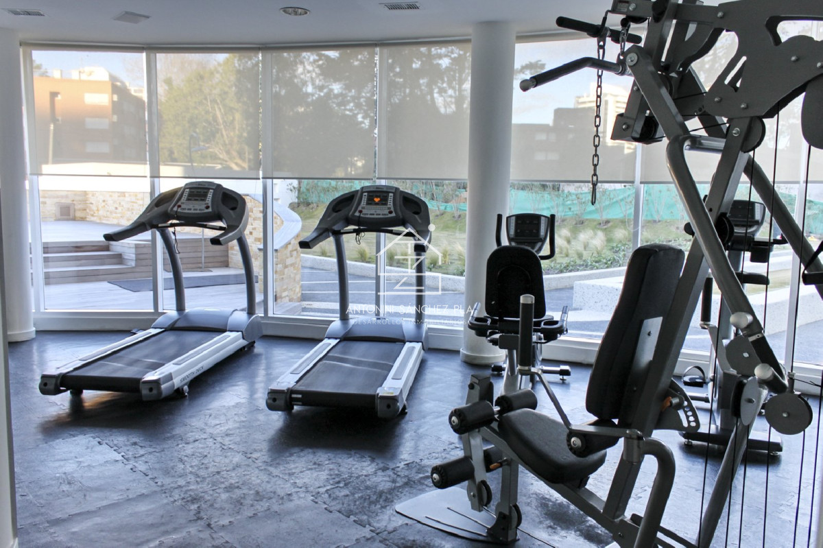 Apartamento ID.3961 - Apartamento, 2 y medio dorm, Punta del Este, ALQUILER