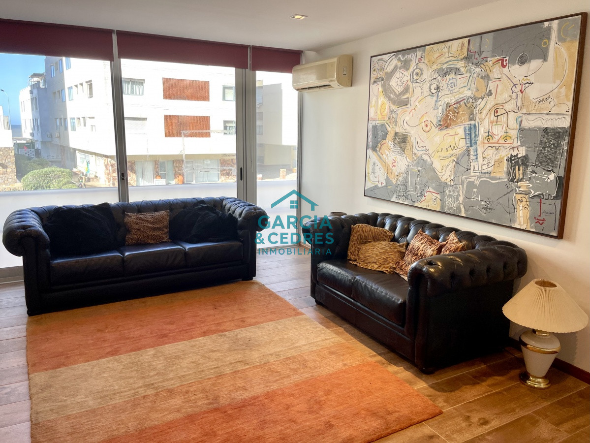 Local Comercial ID.295 - Local, oficina, consultorio, etc, Punta del Este, Península, Venta 