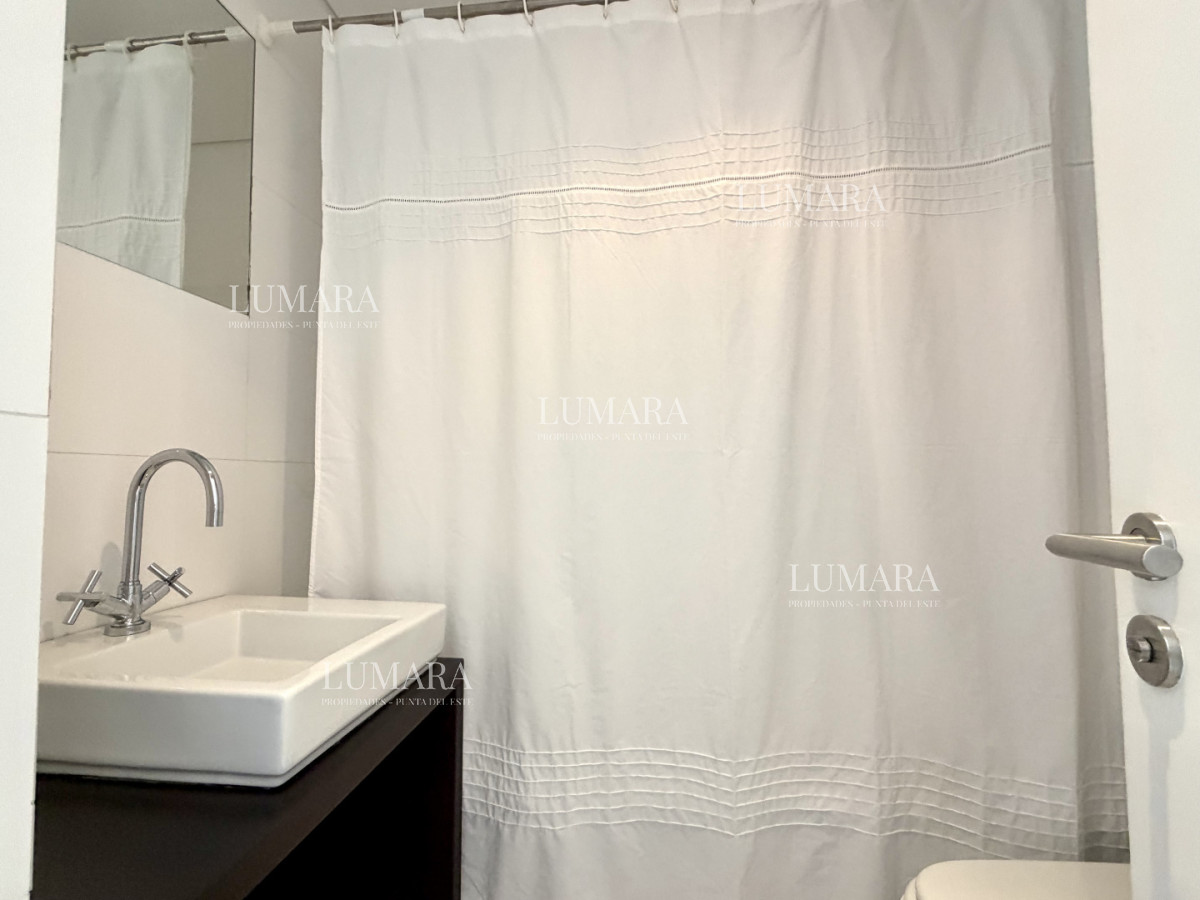 Apartamento ID.3207 - Apartamento, 3 dorm y dep, brava, Punta del Este Venta