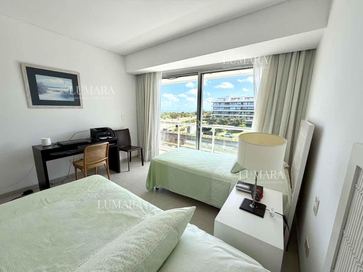 Apartamento ID.3207 - Apartamento, 3 dorm y dep, brava, Punta del Este Venta