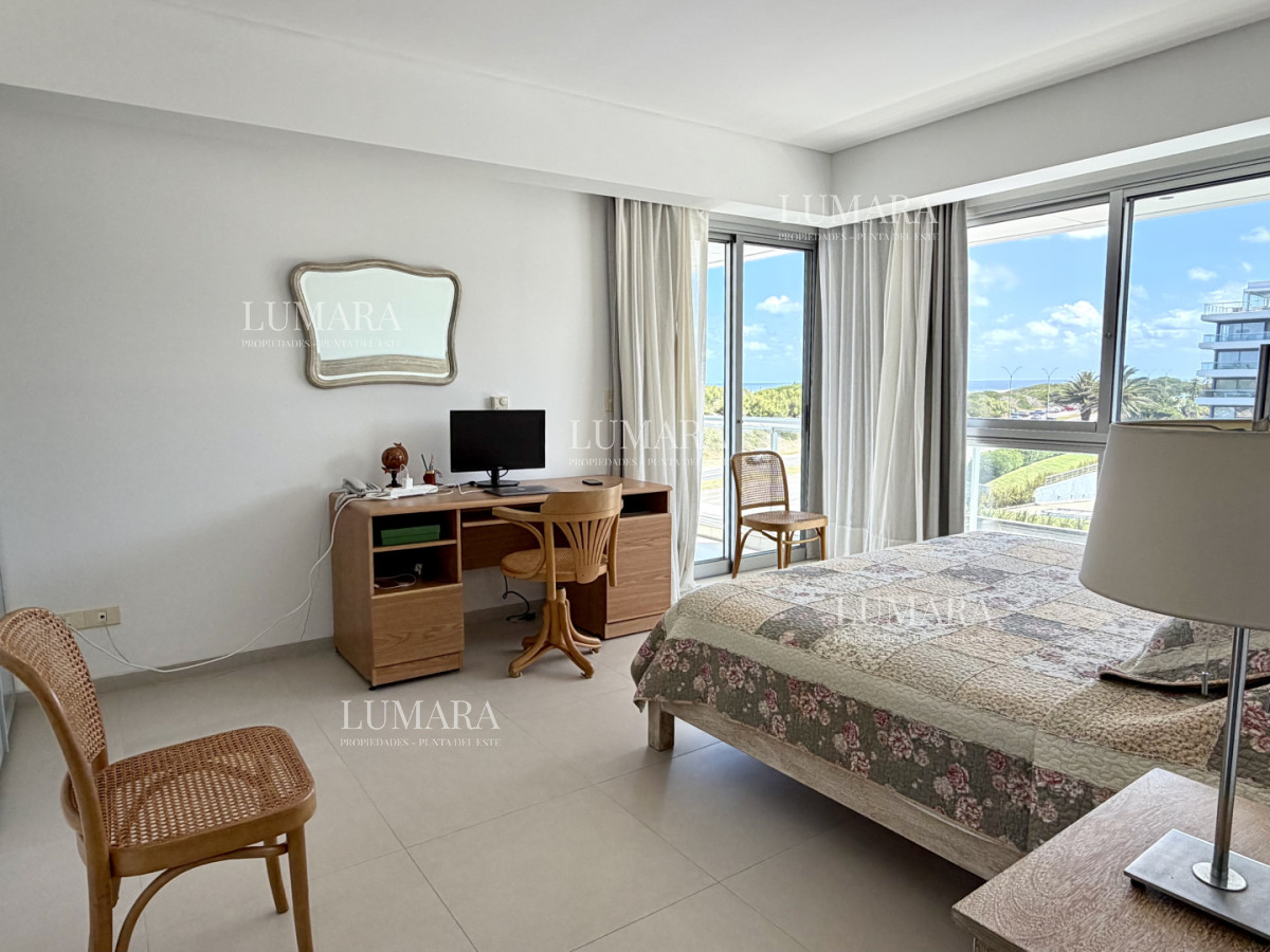 Apartamento ID.3207 - Apartamento, 3 dorm y dep, brava, Punta del Este Venta