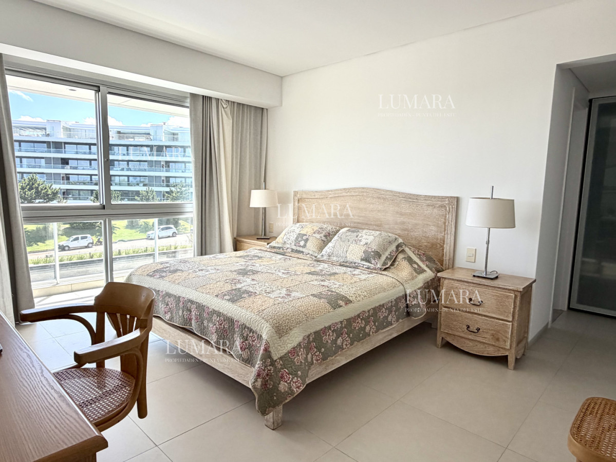 Apartamento ID.3207 - Apartamento, 3 dorm y dep, brava, Punta del Este Venta