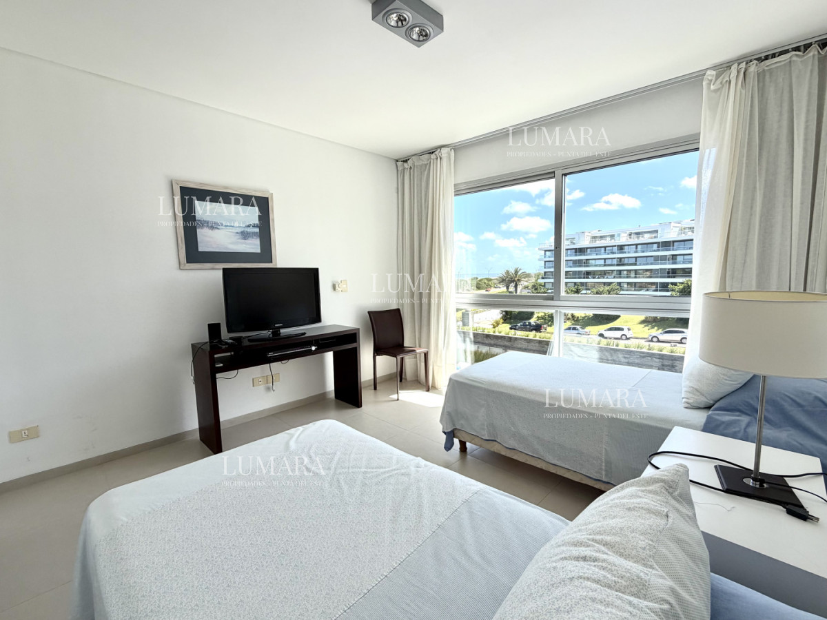 Apartamento ID.3207 - Apartamento, 3 dorm y dep, brava, Punta del Este Venta