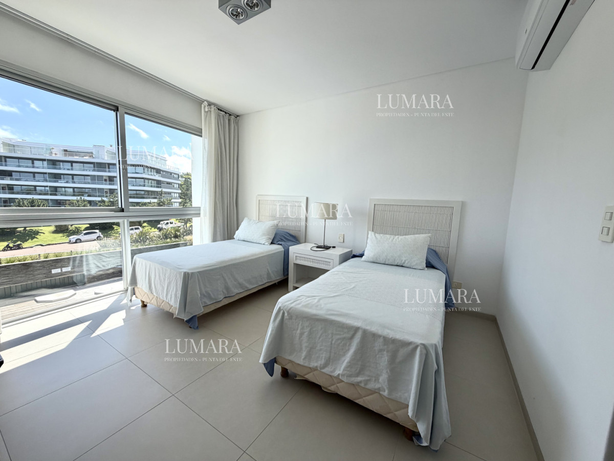Apartamento ID.3207 - Apartamento, 3 dorm y dep, brava, Punta del Este Venta