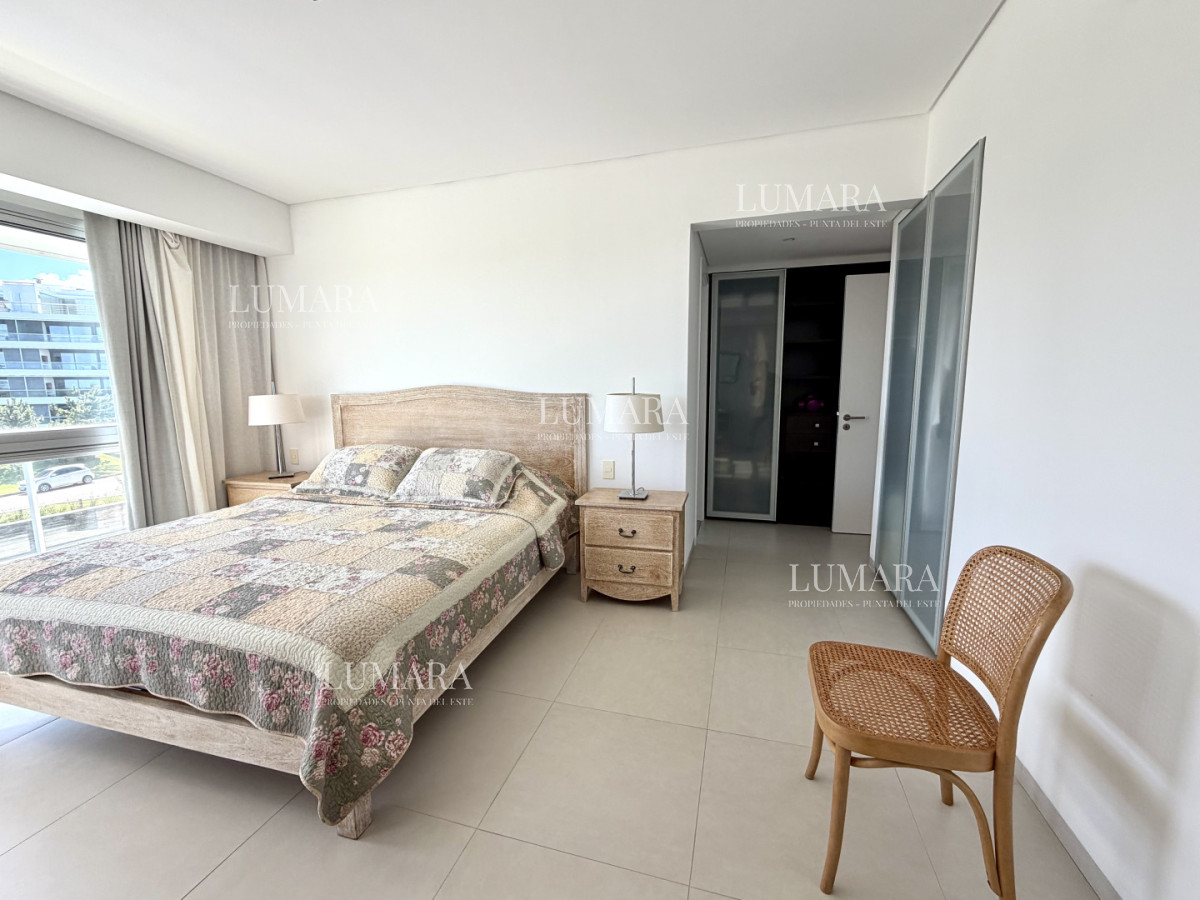 Apartamento ID.3207 - Apartamento, 3 dorm y dep, brava, Punta del Este Venta