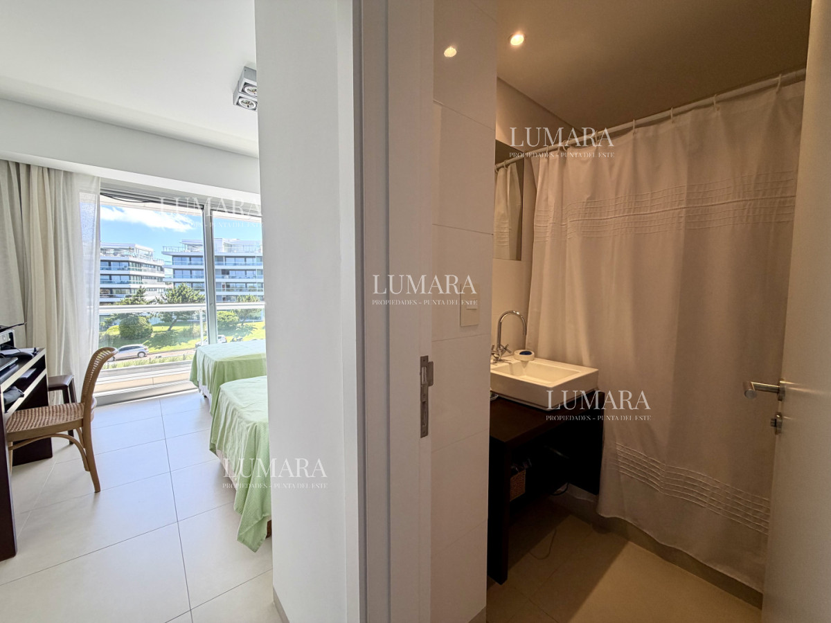 Apartamento ID.3207 - Apartamento, 3 dorm y dep, brava, Punta del Este Venta
