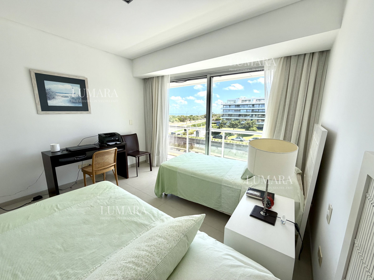 Apartamento ID.3207 - Apartamento, 3 dorm y dep, brava, Punta del Este Venta