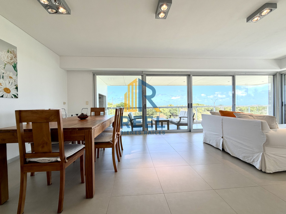 Apartamento ID.292 - Apartamento, 3 dorm y dep, brava, Punta del Este Venta