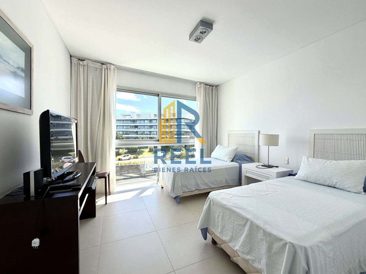 Apartamento ID.292 - Apartamento, 3 dorm y dep, brava, Punta del Este Venta