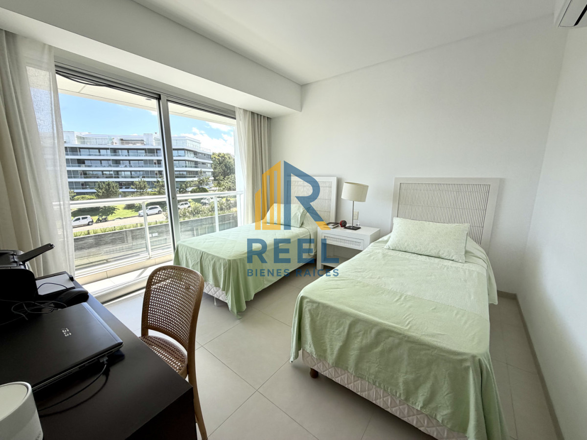 Apartamento ID.292 - Apartamento, 3 dorm y dep, brava, Punta del Este Venta