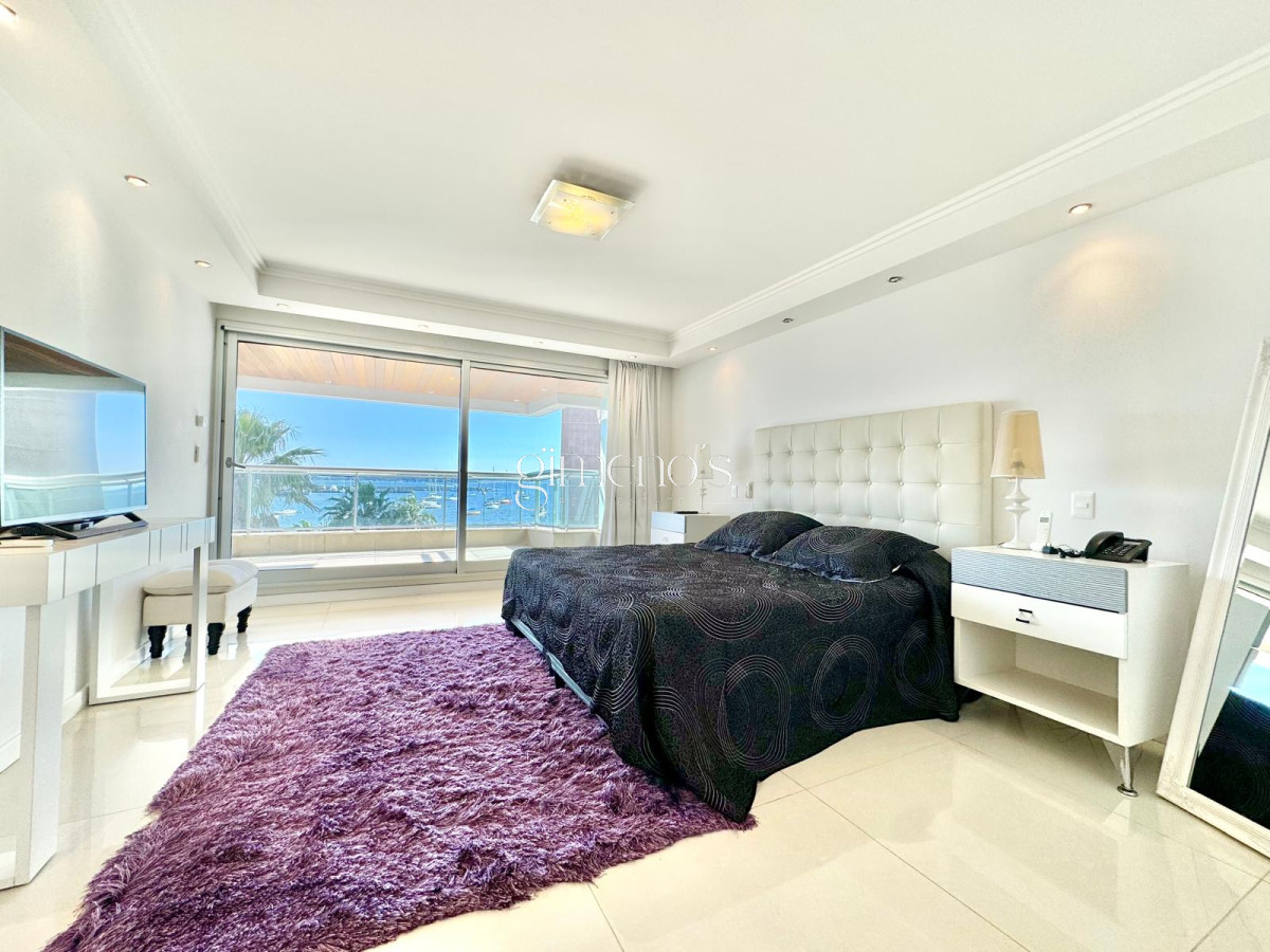 Apartamento ID.712 - Exclusivo Semipiso de 4 suites - Punta del Este, Puerto, Venta y Alquiler