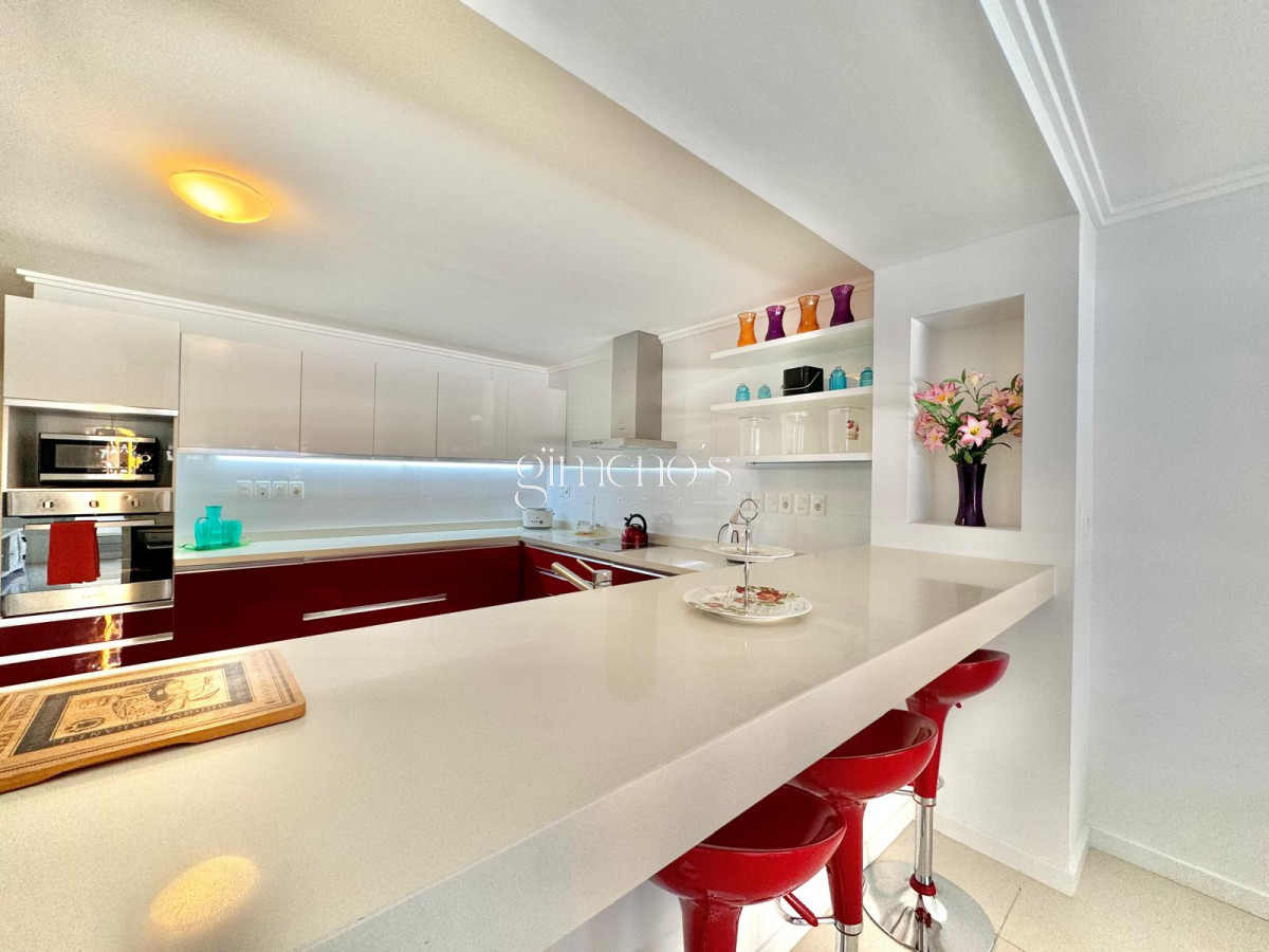 Apartamento ID.712 - Exclusivo Semipiso de 4 suites - Punta del Este, Puerto, Venta y Alquiler