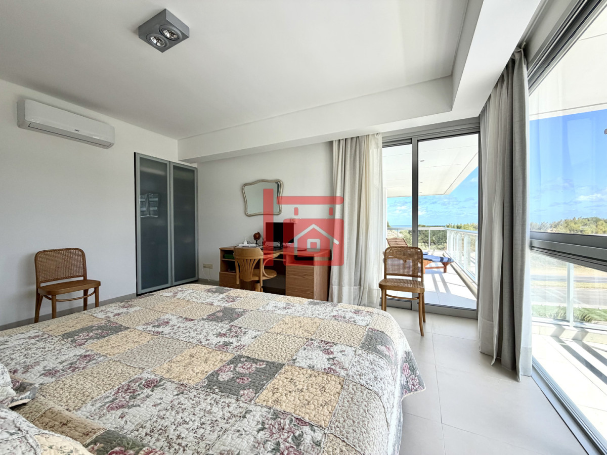 Apartamento ID.131 - Apartamento, 3 dorm y dep, brava, Punta del Este Venta