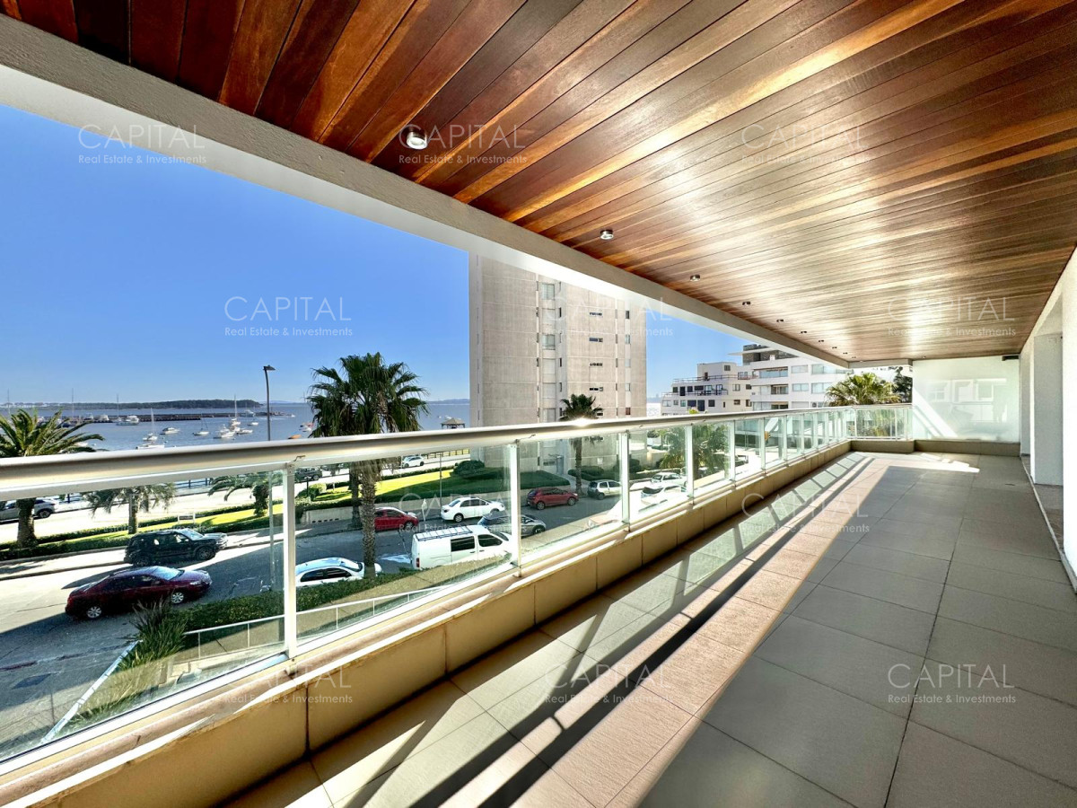 Apartamento ID.36542 - APARTAMENTO, 4 DORM + DEP. SERV, PUERTO, PUNTA DEL ESTE, VENTA Y ALQUILER