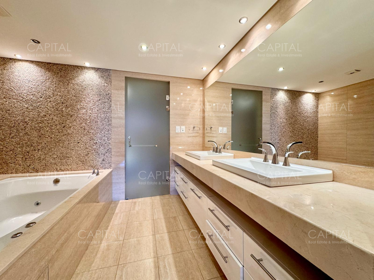 Apartamento ID.36542 - APARTAMENTO, 4 DORM + DEP. SERV, PUERTO, PUNTA DEL ESTE, VENTA Y ALQUILER