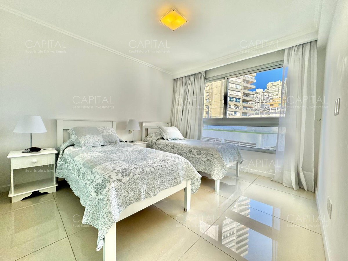 Apartamento ID.36542 - APARTAMENTO, 4 DORM + DEP. SERV, PUERTO, PUNTA DEL ESTE, VENTA Y ALQUILER