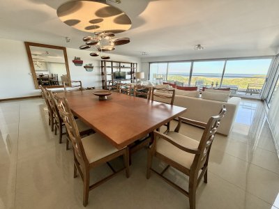 APARTAMENTO, 4 DORMITORIOS, 5 BAÑOS, PLAYA BRAVA, PUNTA DEL ESTE, VENTA