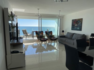 Apartamento, 2 dorm y dep, Penthouse, Playa Mansa, Alquiler Y venta