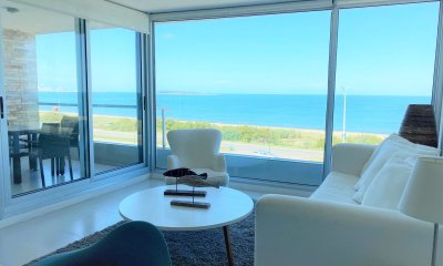 Apartamento, 2dorm y dep, Playa Mansa, Punta del Este, venta