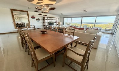 APARTAMENTO, 4 DORMITORIOS, 5 BAÑOS, PLAYA BRAVA, PUNTA DEL ESTE, VENTA