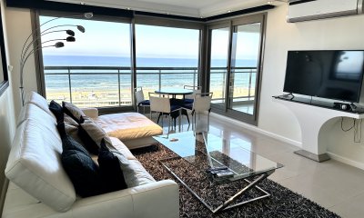 Apartamento, 2 dorm y dep, Punta del Este, Playa Brava, Alquiler