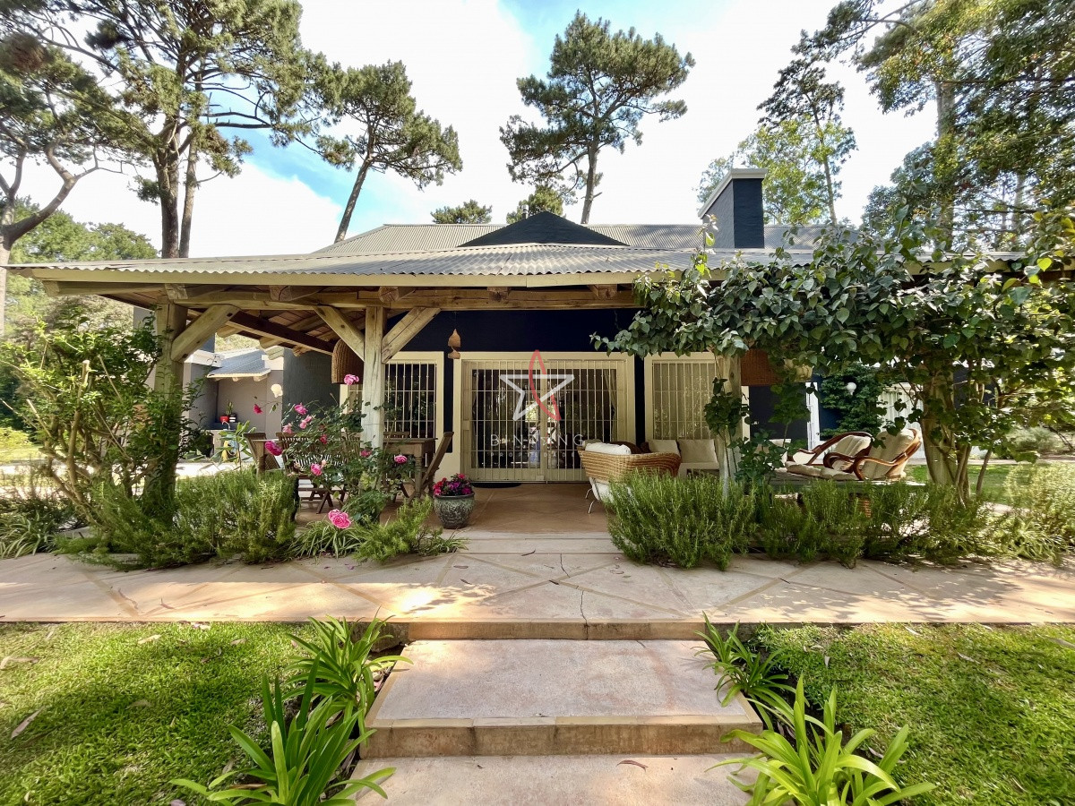 Burnett - GoPunta - Portal Inmobiliario de Punta del Este - Maldonado