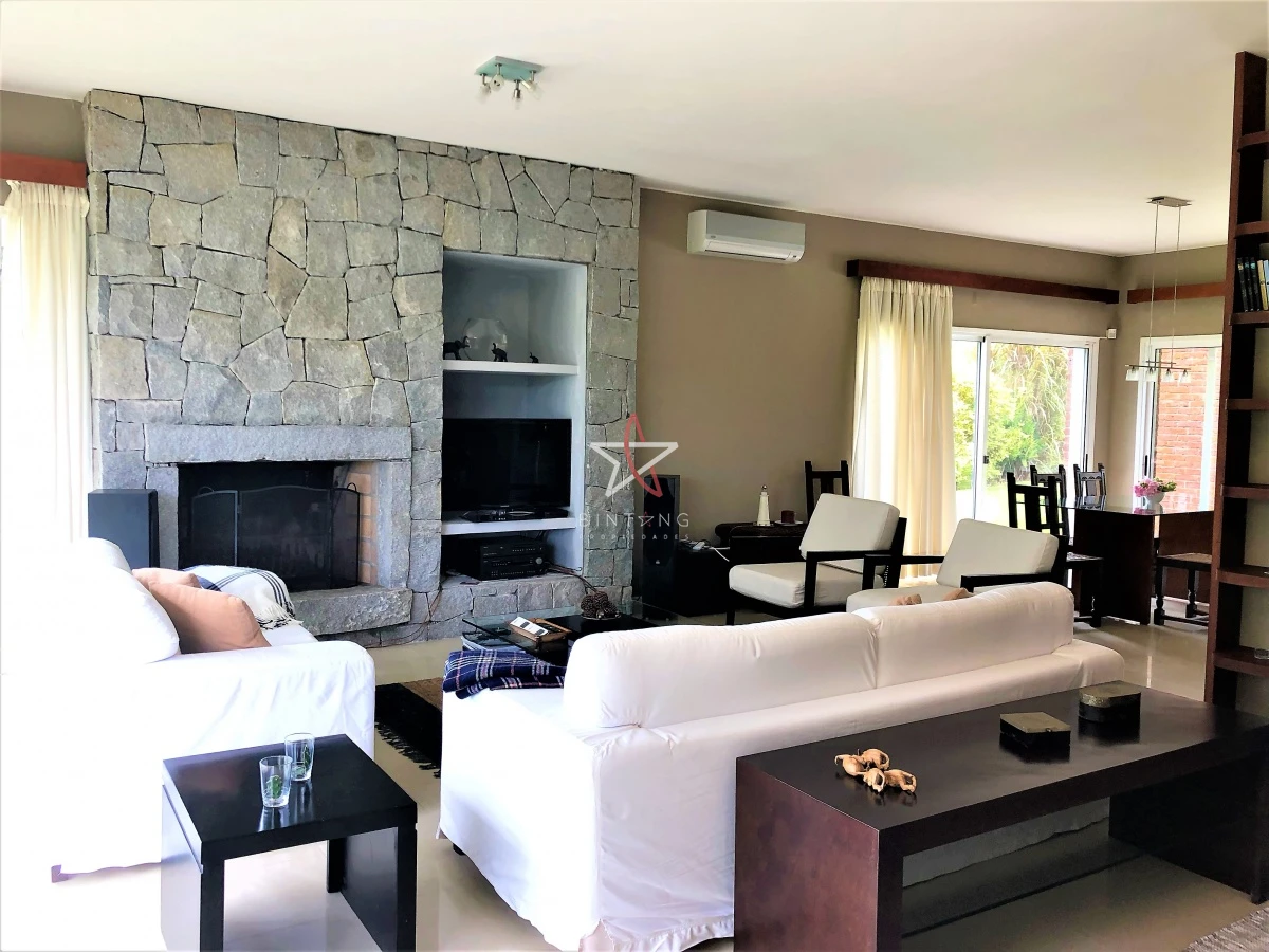 CASA, 3 DORM   DEP DE SERVICIO, RINCÓN DEL INDIO, PLAYA BRAVA, PUNTA DEL ESTE, ALQUILER - GoPunta - Portal Inmobiliario de Punta del Este - Maldonado