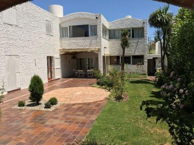 CASA, 3 DORMITORIOS, 2 BAÑOS, PENINSULA, PUNTA DEL ESTE, VENTA Y ALQUILER