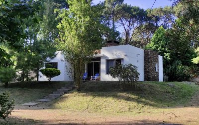 Casa, 3 dorm + apto independiente, Punta del Este, Club Del Lago, Venta