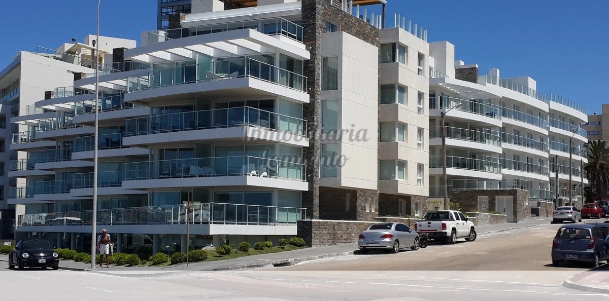 Apartamento ID.1109 - Venta- alquiler temporada apartamento 3 dormitorios edificio Bonaire