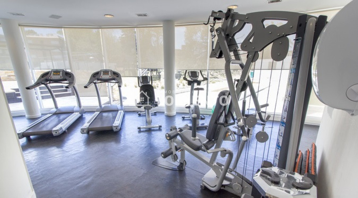 Apartamento ID.1726 - Venta apartamento 2 dormitorios y medio Edificio Casino Tower