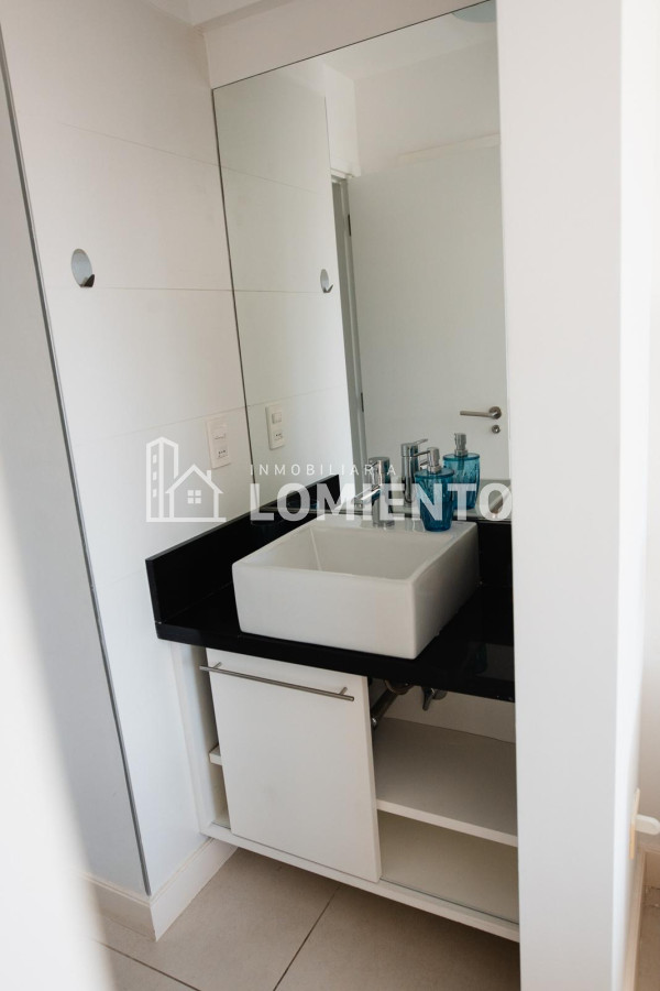 Apartamento ID.1066 - Alquiler anual-temporada apartamento 2 dormitorios Lux Tower 