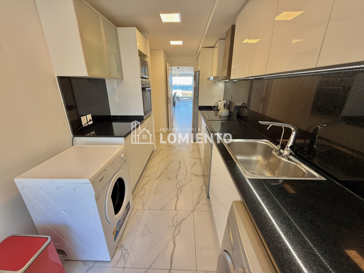 Apartamento ID.1812 - Venta- alquiler anual apartamento 3 dormitorios y Servicio Edificio Poseidon Laguna 