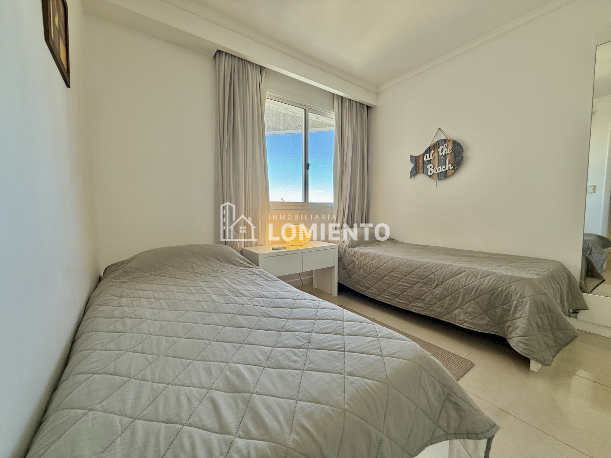 Apartamento ID.1726 - Venta apartamento 2 dormitorios y medio Edificio Casino Tower