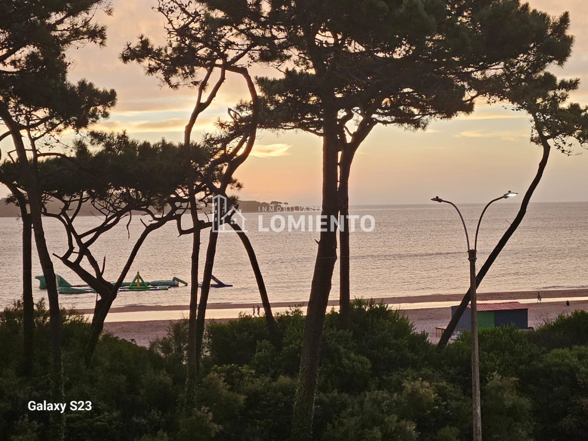 Apartamento ID.597 - Alquiler por temporada, 2 dormitorios frente al mar con espectacular vista