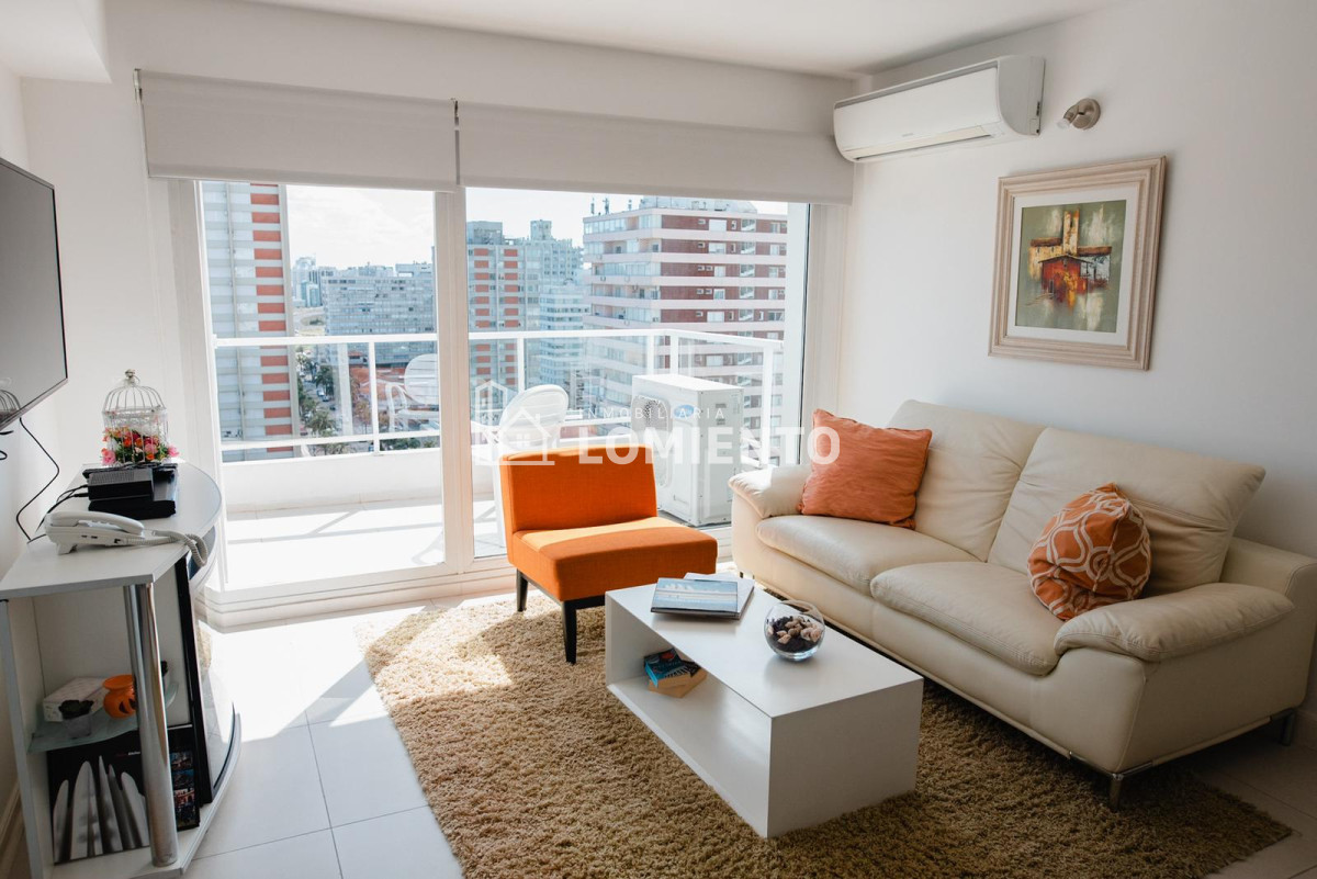 Apartamento ID.1066 - Alquiler anual-temporada apartamento 2 dormitorios Lux Tower 