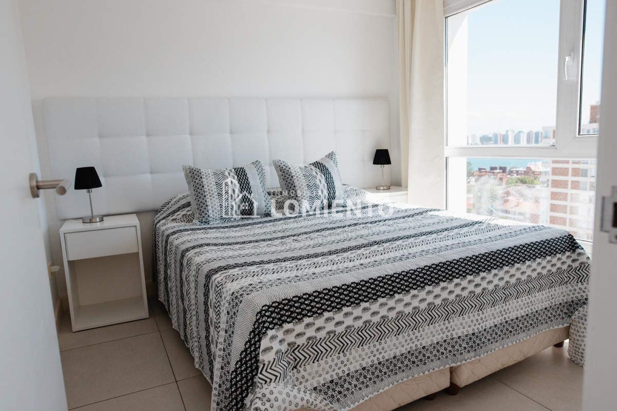Apartamento ID.1066 - Alquiler anual-temporada apartamento 2 dormitorios Lux Tower 
