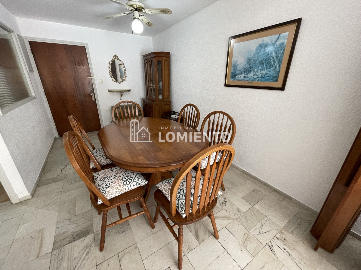 Apartamento ID.1300 - Venta apartamento 1 dormitorio y medio Zona Península 